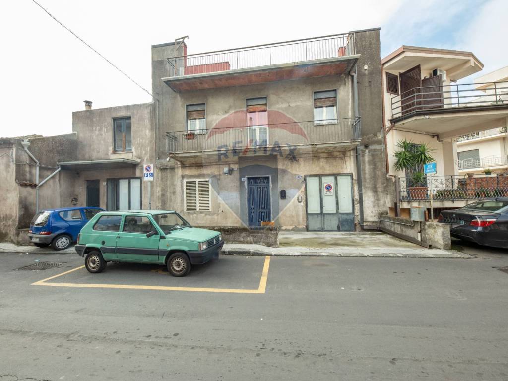 casa indipendente in vendita a Belpasso