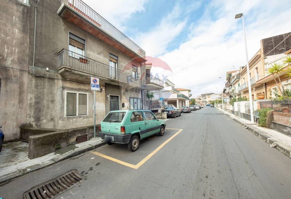 casa indipendente in vendita a Belpasso