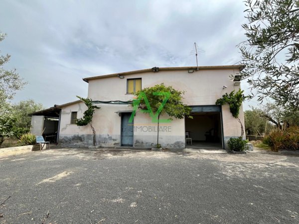 casa indipendente in vendita a Belpasso
