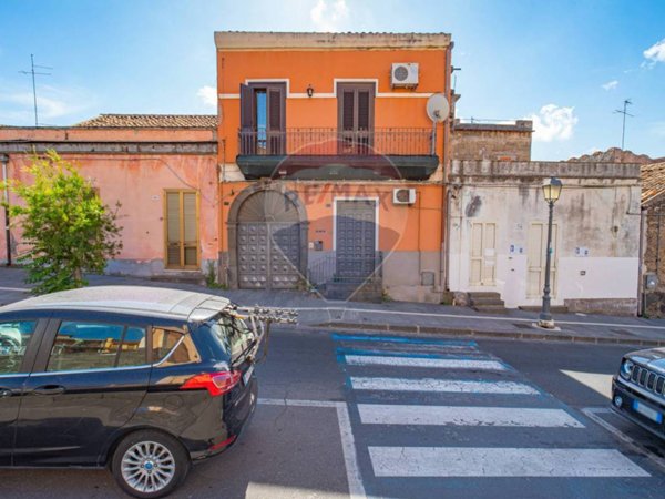 casa indipendente in vendita a Belpasso