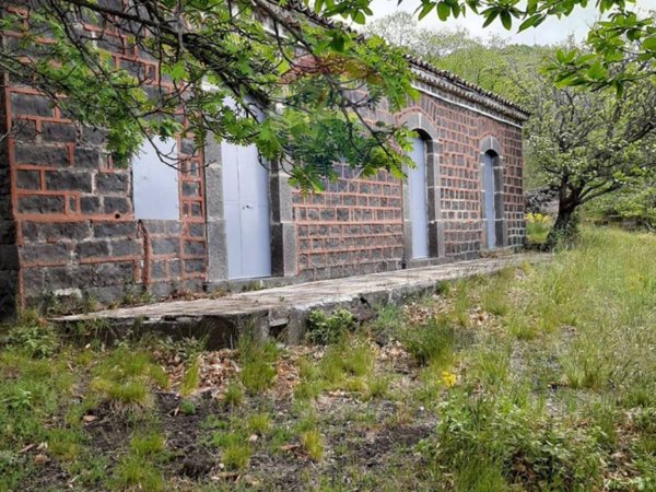 casa indipendente in vendita a Belpasso