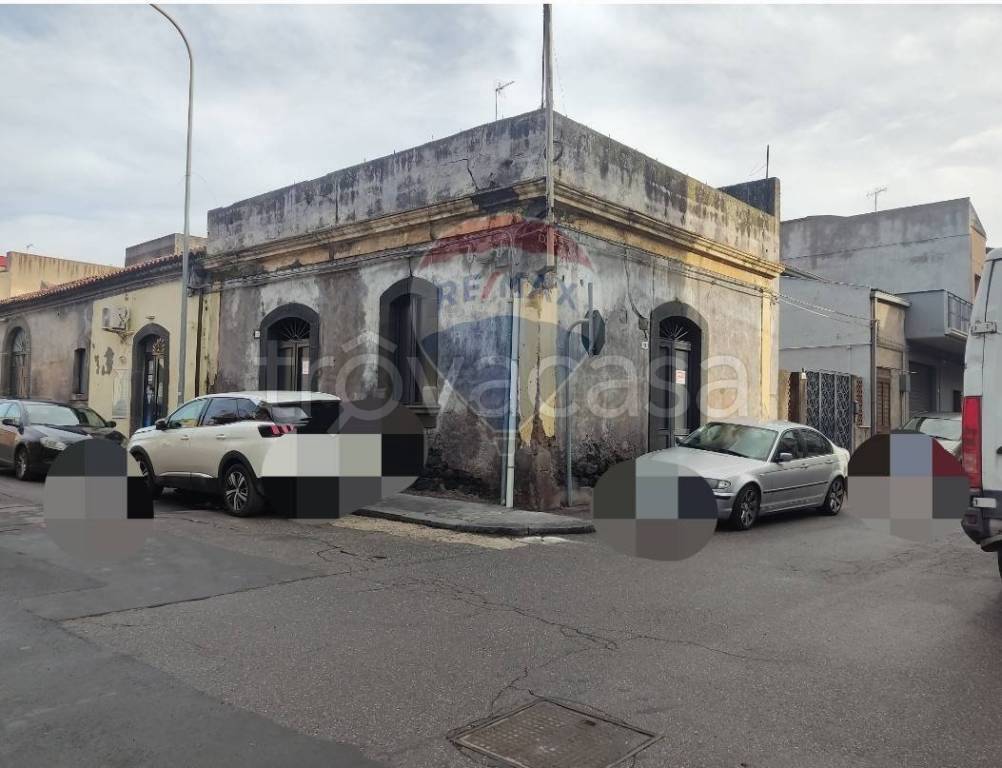 casa indipendente in vendita a Belpasso