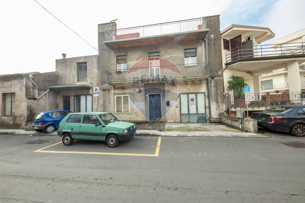 casa indipendente in vendita a Belpasso