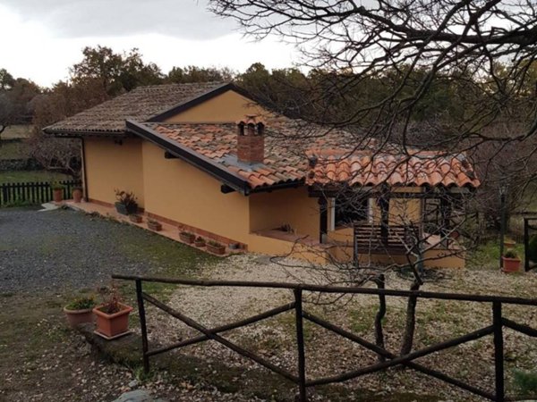 casa indipendente in vendita a Belpasso