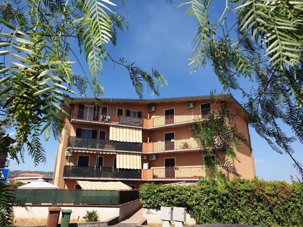 appartamento in vendita a Belpasso in zona Piano Tavola
