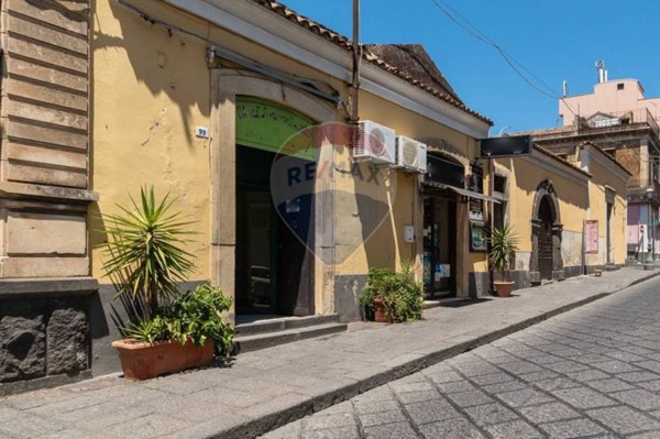 negozio in vendita a Belpasso