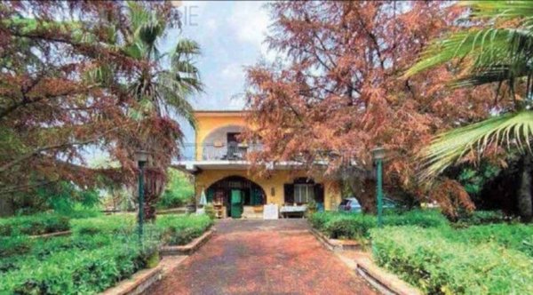 casa indipendente in vendita a Belpasso