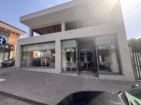 locale commerciale in vendita a Belpasso