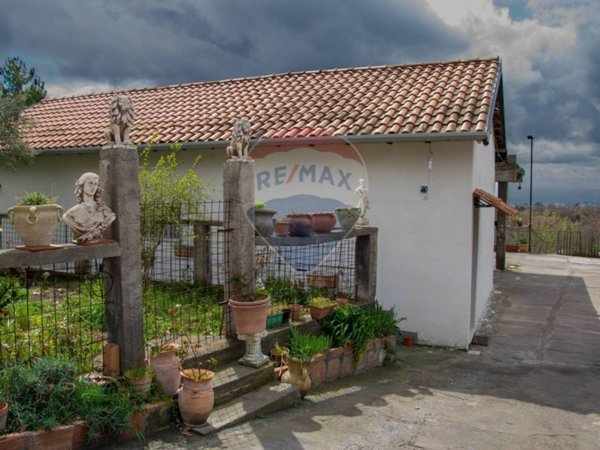 casa indipendente in vendita a Belpasso