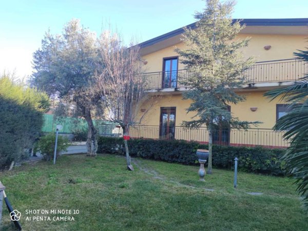 casa indipendente in vendita a Belpasso