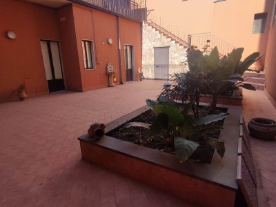casa indipendente in vendita a Belpasso