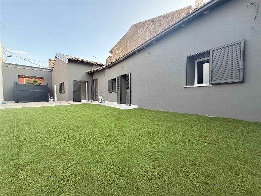 casa indipendente in vendita a Belpasso