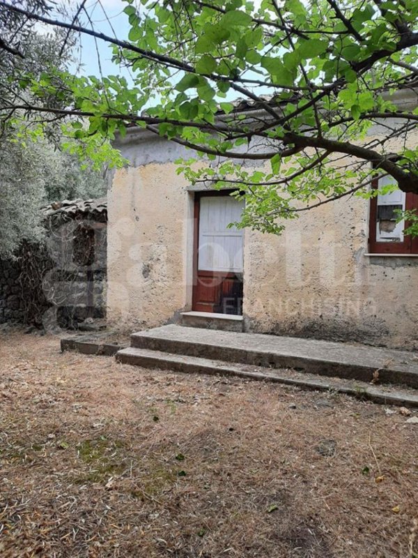 casa indipendente in vendita a Belpasso