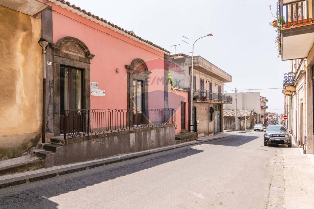 casa indipendente in vendita a Belpasso