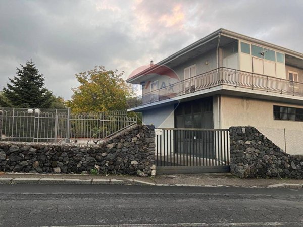 negozio in vendita a Belpasso