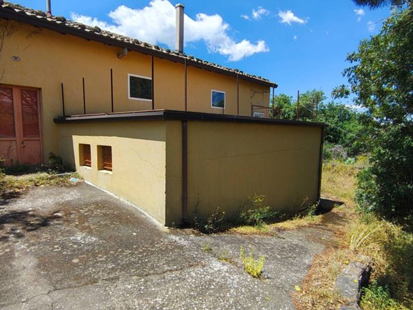 casa indipendente in vendita a Belpasso