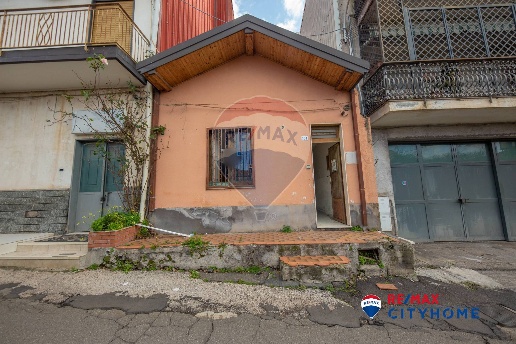 casa indipendente in vendita a Belpasso