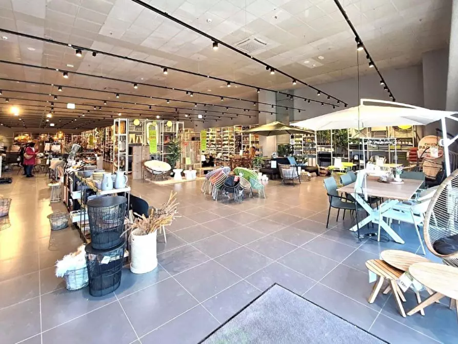 negozio in vendita a Belpasso