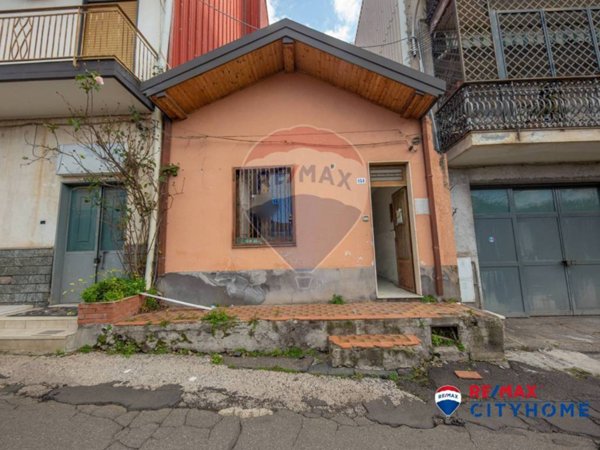 casa indipendente in vendita a Belpasso