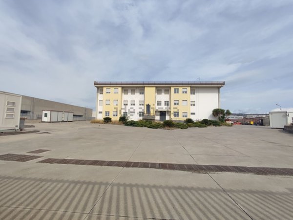 capannone in vendita a Belpasso in zona Piano Tavola