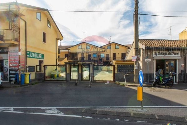 casa indipendente in vendita a Belpasso in zona Piano Tavola