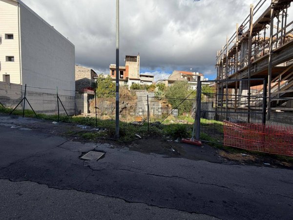 terreno edificabile in vendita a Belpasso