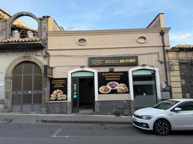 locale commerciale in vendita a Belpasso
