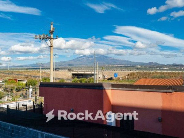 appartamento in vendita a Belpasso in zona Piano Tavola