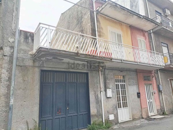 casa indipendente in vendita a Belpasso