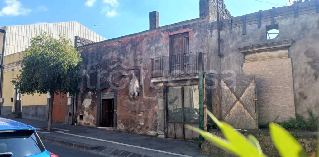 casa indipendente in vendita a Belpasso