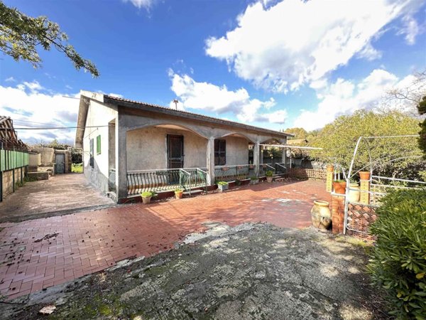 casa indipendente in vendita a Belpasso