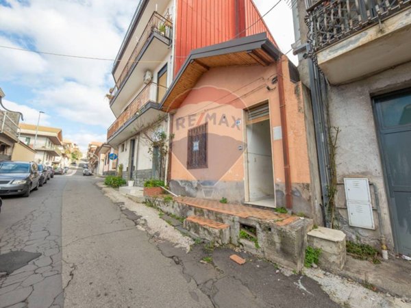 casa indipendente in vendita a Belpasso