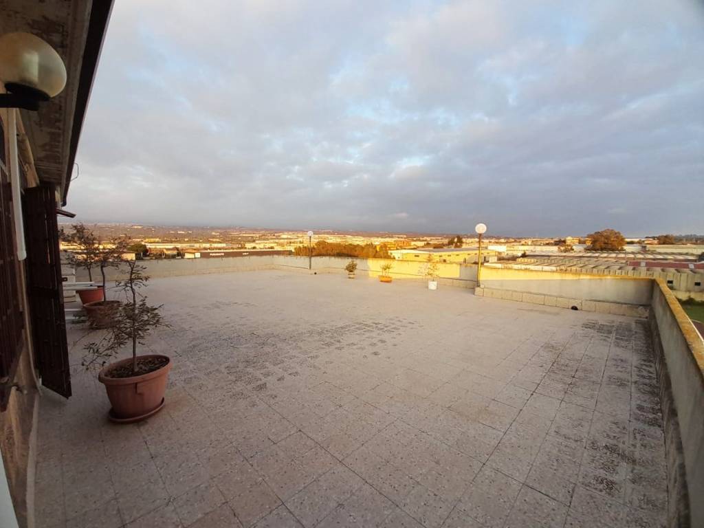 appartamento in vendita a Belpasso in zona Piano Tavola