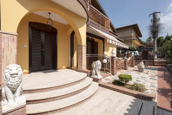 casa indipendente in vendita a Belpasso