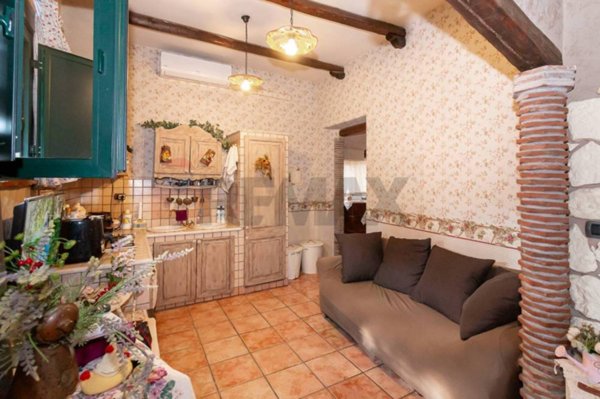 casa indipendente in vendita a Belpasso