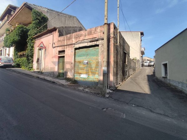 casa indipendente in vendita a Belpasso