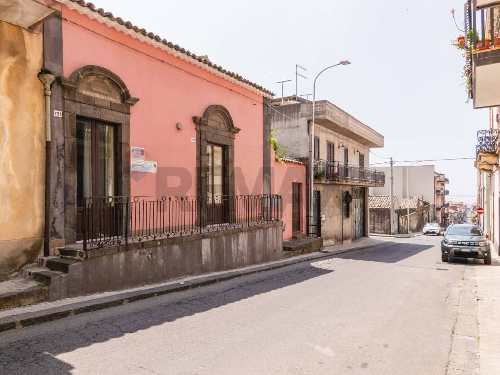 esavano in vendita a Belpasso