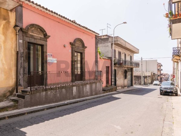 casa indipendente in vendita a Belpasso