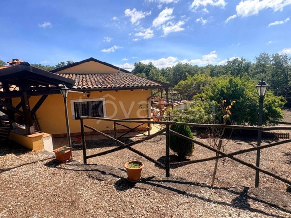 casa indipendente in vendita a Belpasso