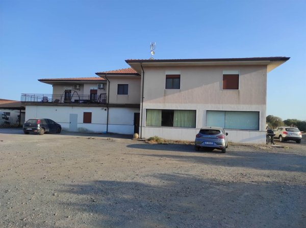 capannone in vendita a Belpasso