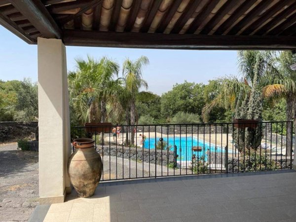 casa indipendente in vendita a Belpasso