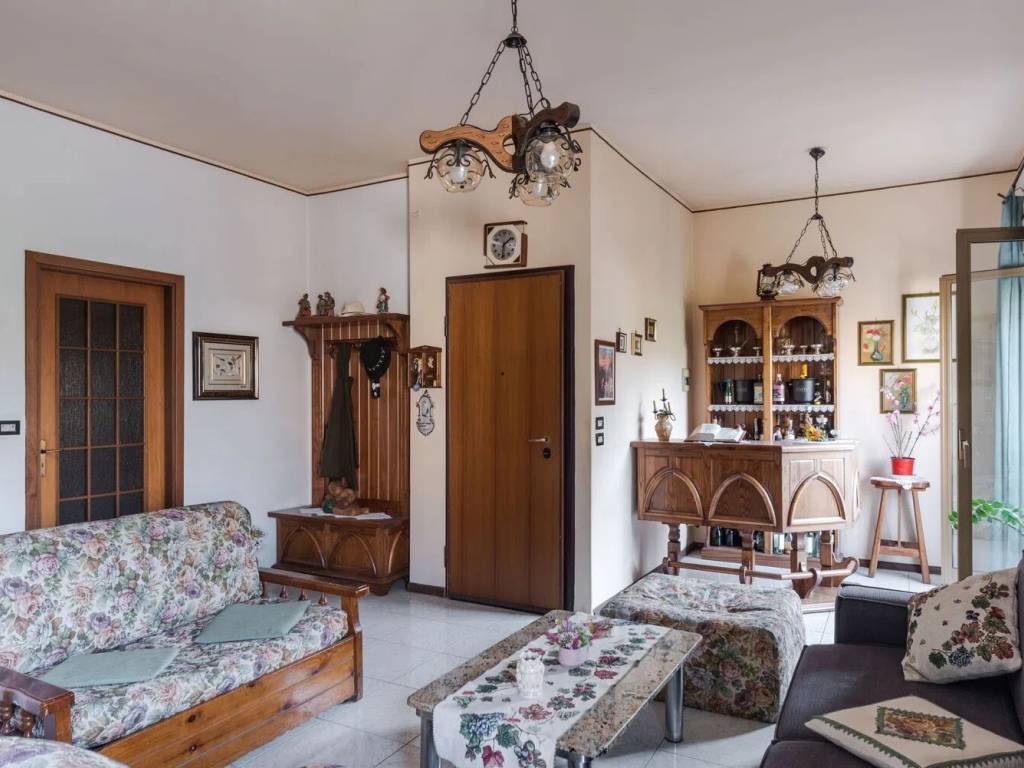 casa indipendente in vendita a Belpasso