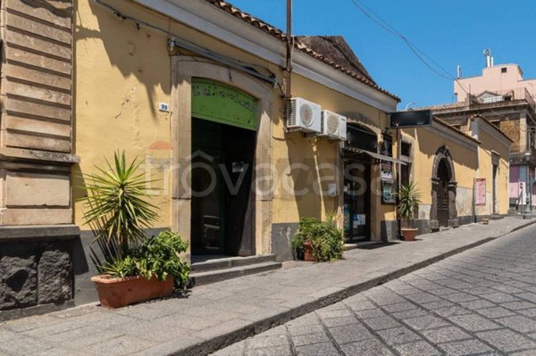 negozio in vendita a Belpasso