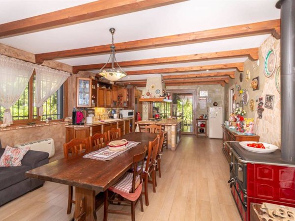 casa indipendente in vendita a Belpasso