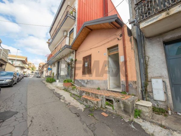 casa indipendente in vendita a Belpasso