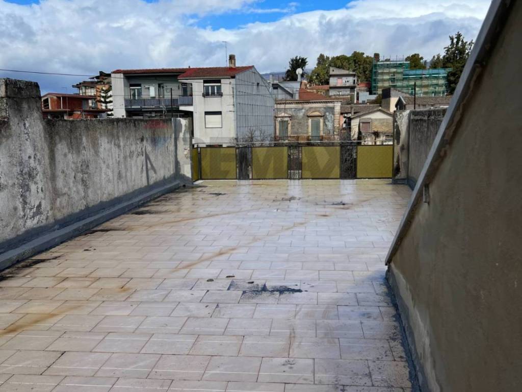 casa indipendente in vendita a Belpasso