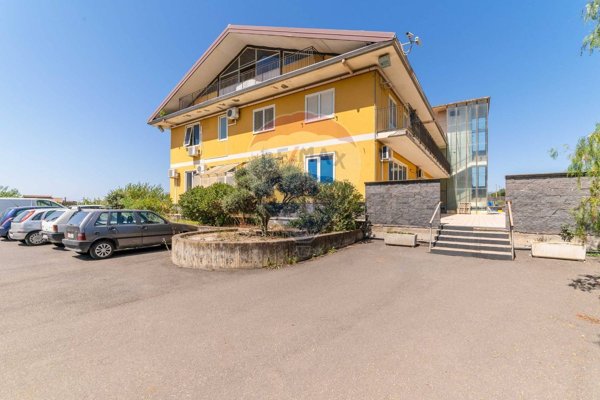 capannone in vendita a Belpasso