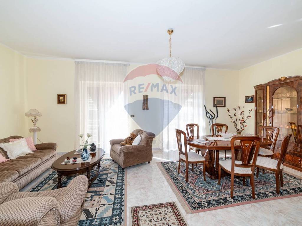 appartamento in vendita a Belpasso in zona Piano Tavola