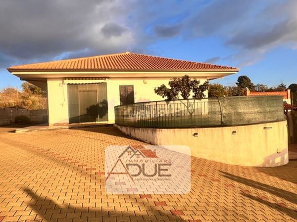 casa indipendente in vendita a Belpasso