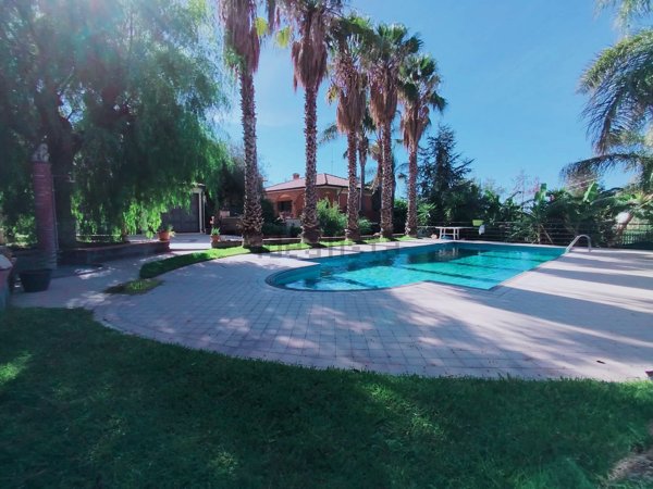 casa indipendente in vendita a Belpasso